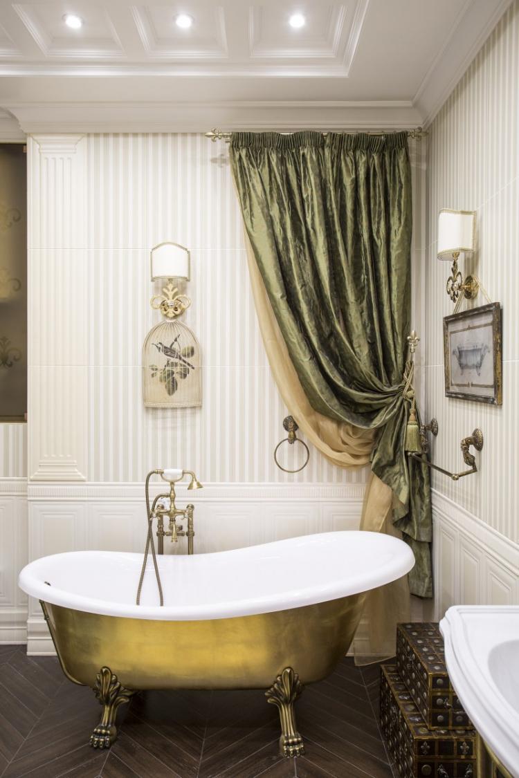 Salle de bain à l'anglaise - Photo de design d'intérieur