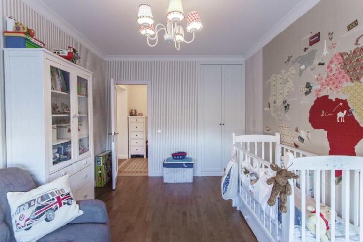 Chambre d'enfants dans le style anglais - Photo de design d'intérieur