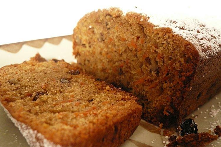 Cake à la banane et aux carottes au four - recettes