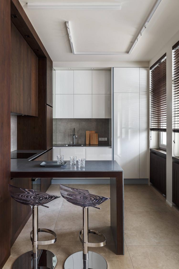 Comptoirs de bar à l'intérieur de la cuisine - photo