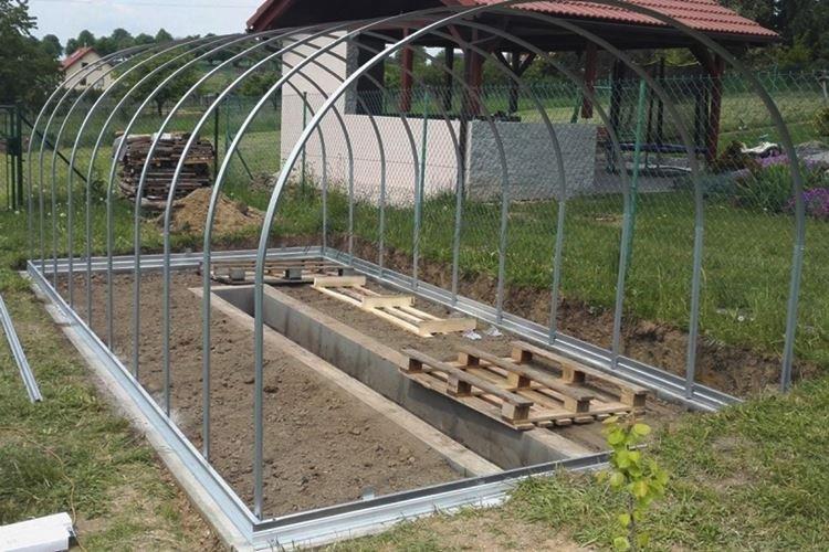 Fondation - Gazebo DIY en polycarbonate