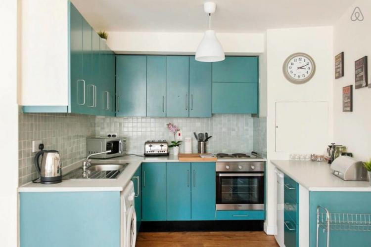 Conception de cuisine en couleur turquoise - photo