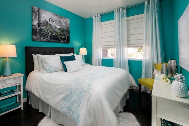 Chambre à coucher de couleur turquoise - photo de design d'intérieur