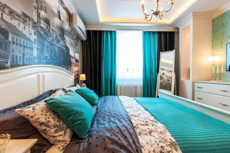 Couleur turquoise à l'intérieur de la chambre