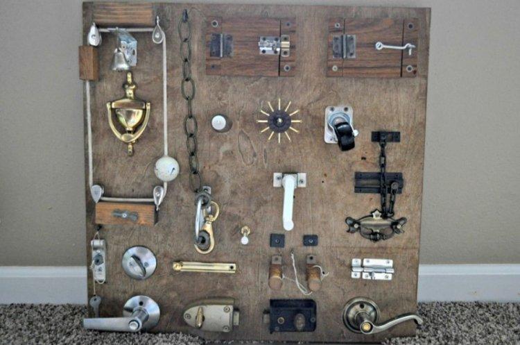 Planche de bricolage pour un jeune constructeur (garçon)