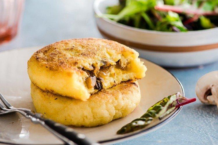 Zrazy de pommes de terre aux champignons - recettes