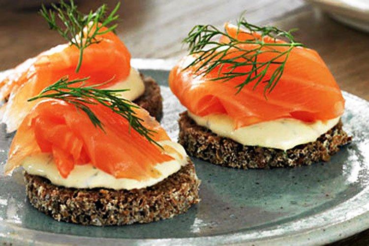 Sandwichs au poisson rouge Nuages ​​d'air - recettes