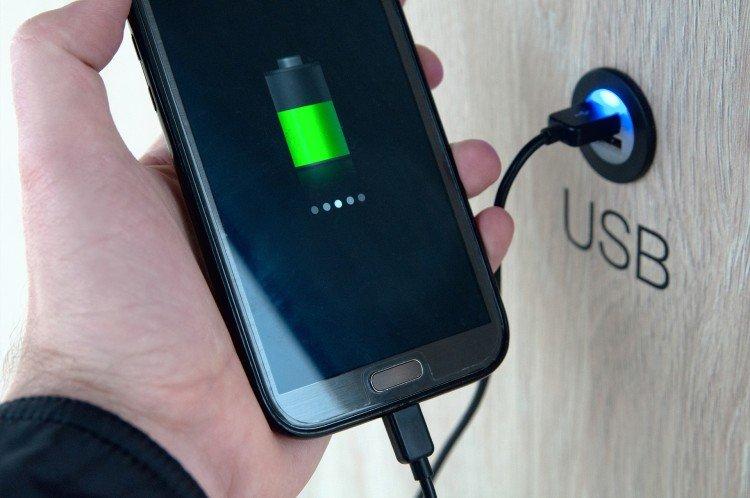 Vérification de la charge - Que faire si votre téléphone ne s'allume pas