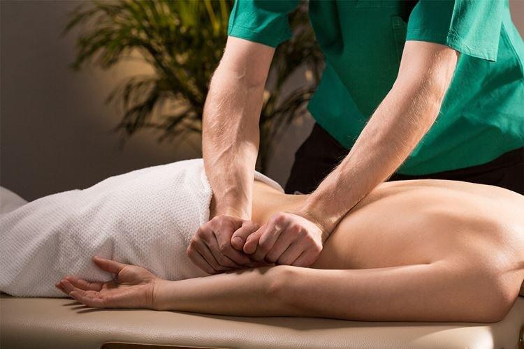 Cours de massage thérapeutique - Quoi offrir à maman pour son anniversaire de la part de son fils