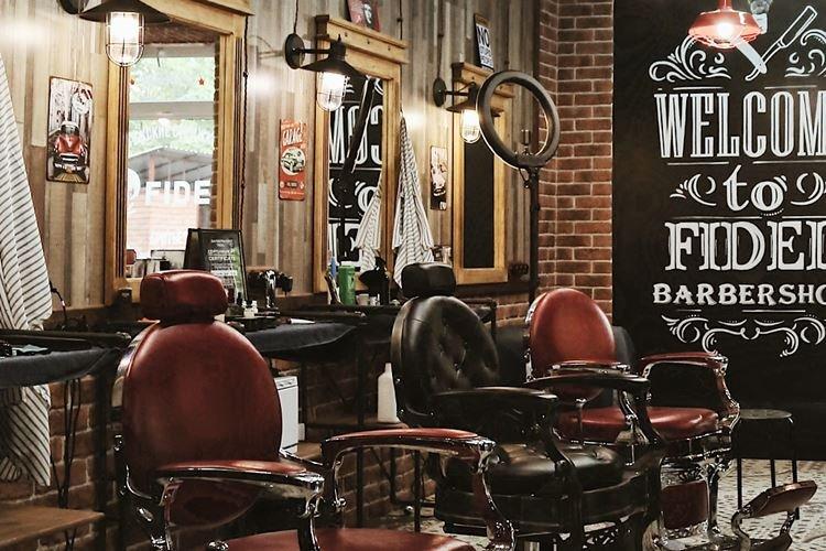 Randonnée chez le barbier - Quoi offrir à papa pour son anniversaire de la part de son fils
