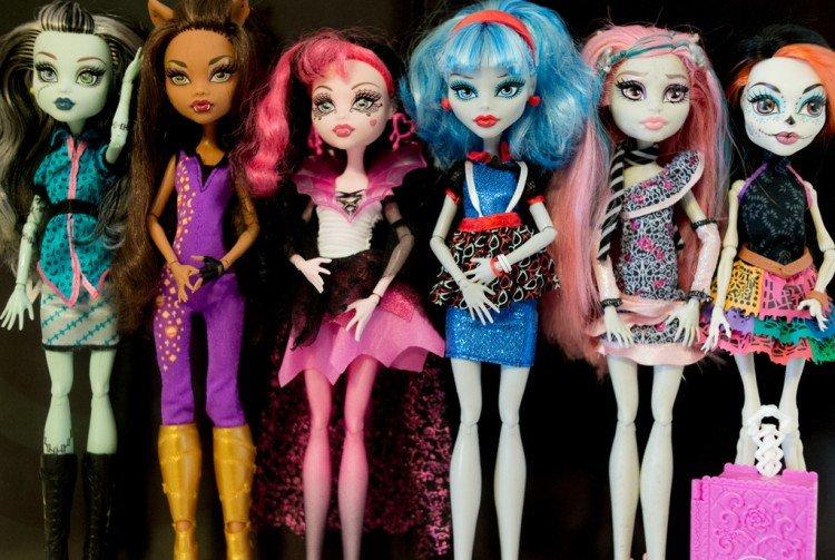 Poupée insolite - Quoi offrir à un enfant pour le nouvel an 2021