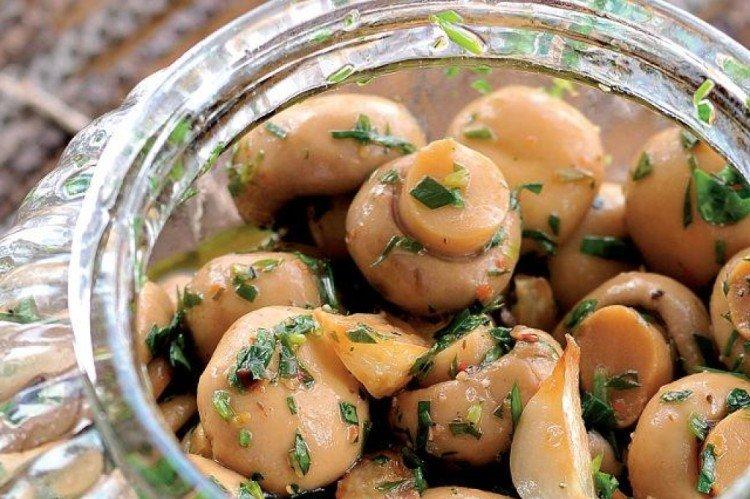 Champignons marinés - Que cuisiner à partir de recettes de champignons