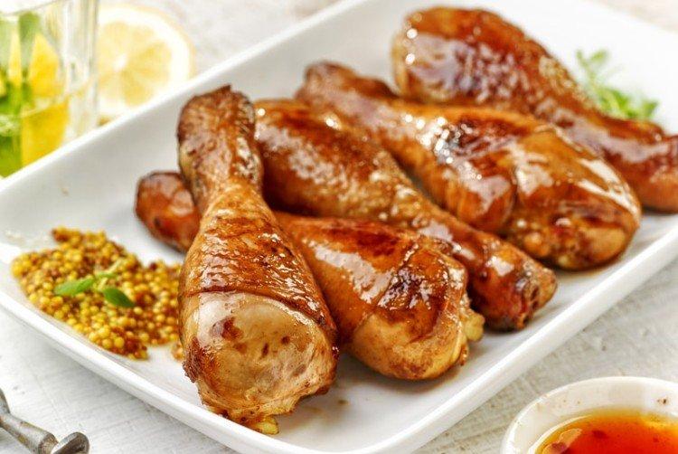 Cuisses de poulet au miel - Que cuisiner sur les recettes de table du Nouvel An