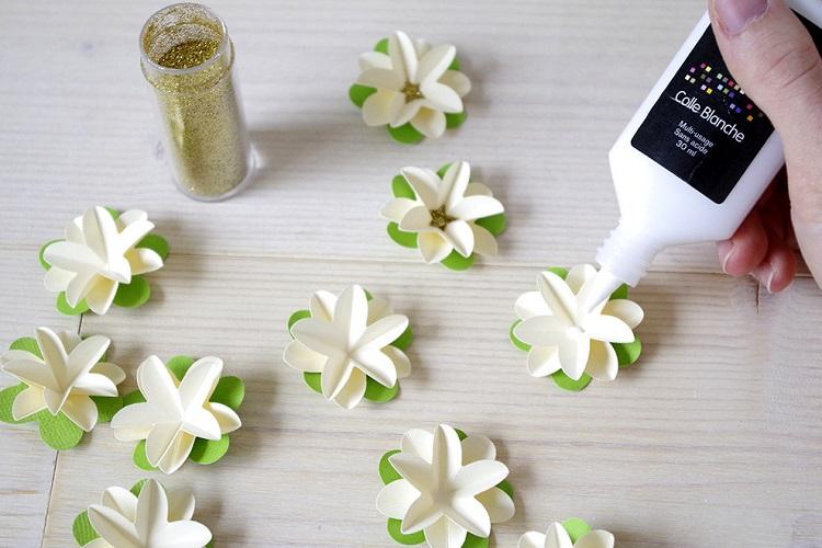 Bouquet de fleurs blanches - Fleurs en papier DIY