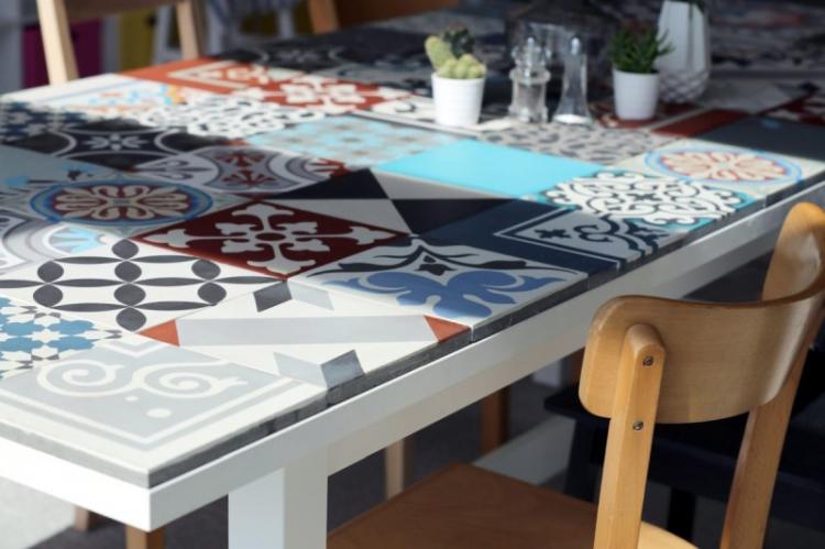 Carreaux de céramique - DIY déco de table ancienne