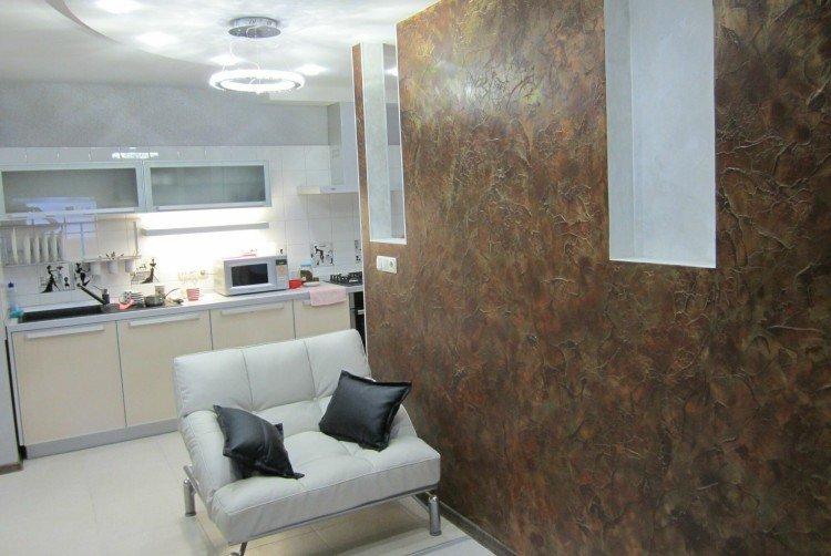 Plâtre décoratif à l'intérieur - photo