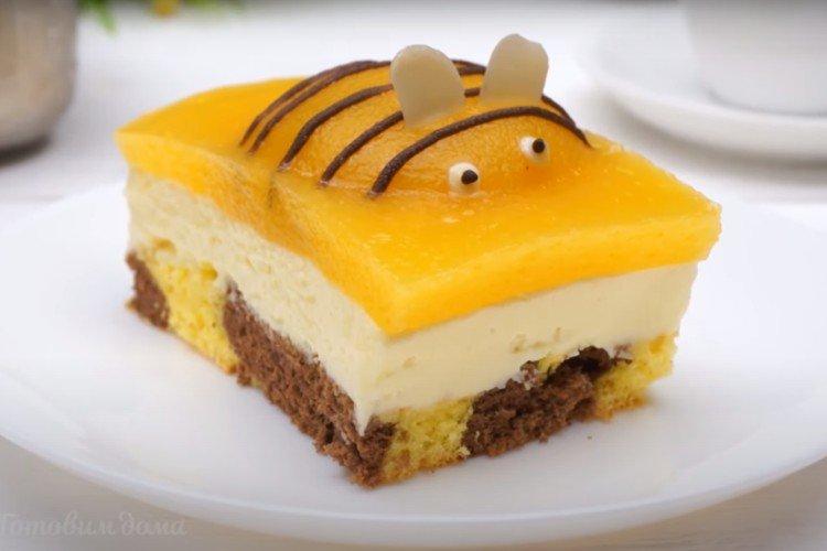 Gâteau pour enfants aux abeilles à faire soi-même - recette étape par étape avec une photo