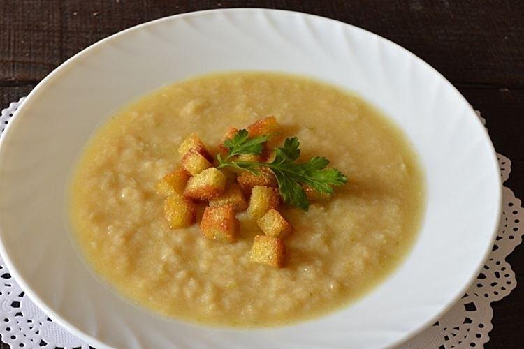 Soupe diététique à la purée de céleri - recettes