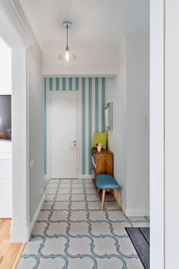 Conception d'un petit couloir dans un appartement - photo