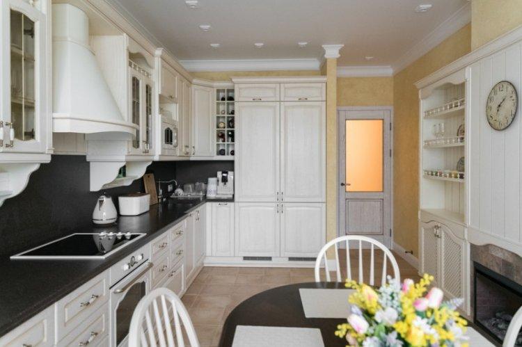 Cuisine 14 m² - photo design d'intérieur