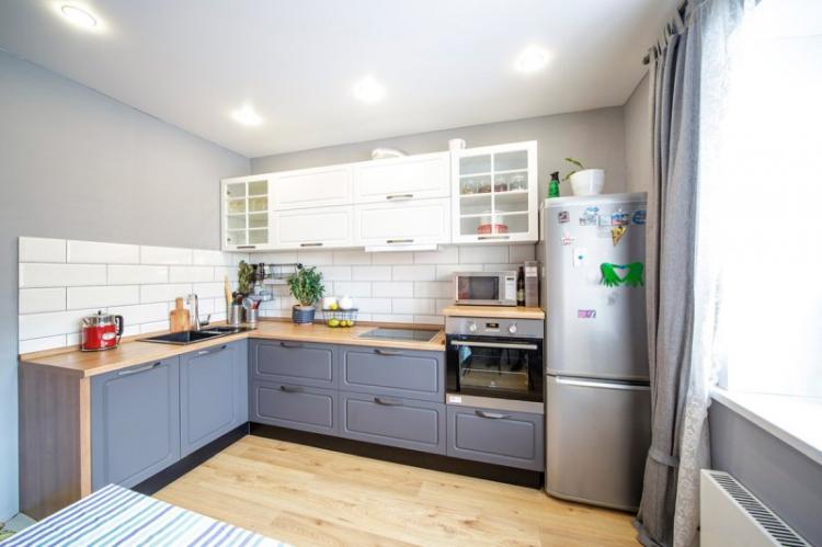 Cuisine 3 par 4 - photo de design d'intérieur