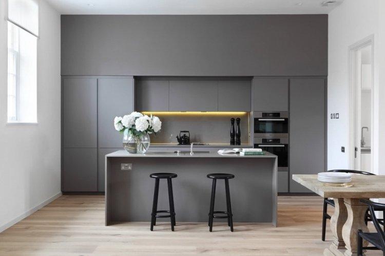 Cuisine grise dans le style du minimalisme - Design d'intérieur