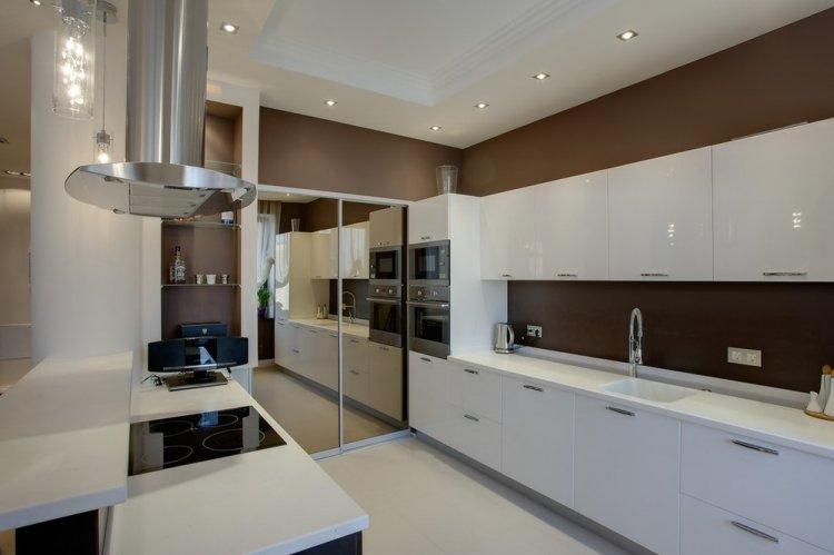 Cuisine dans le style du minimalisme - photo de design d'intérieur