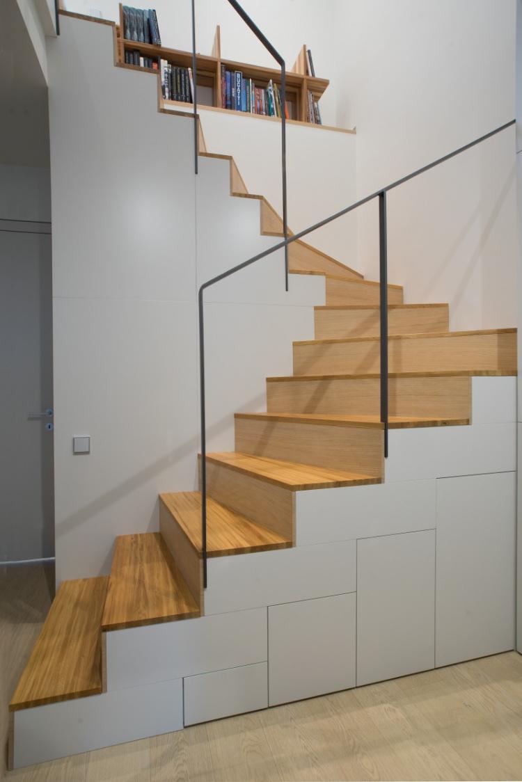 Conception d'appartement sur l'autoroute Peterhof