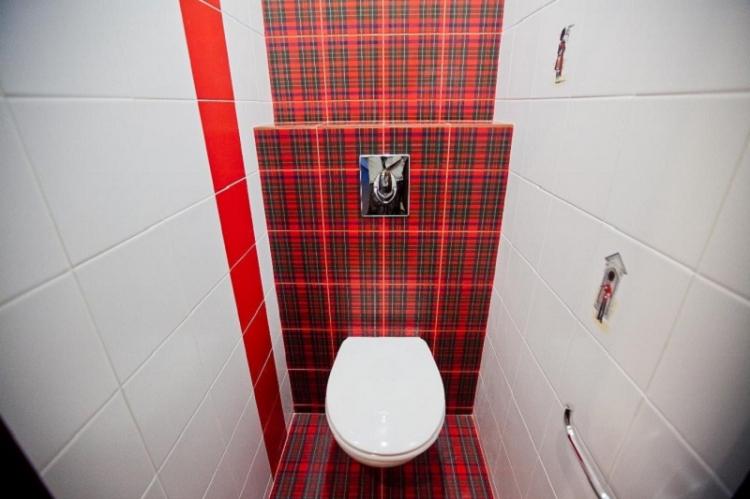 Conception de petites toilettes - photos d'intérieurs réels