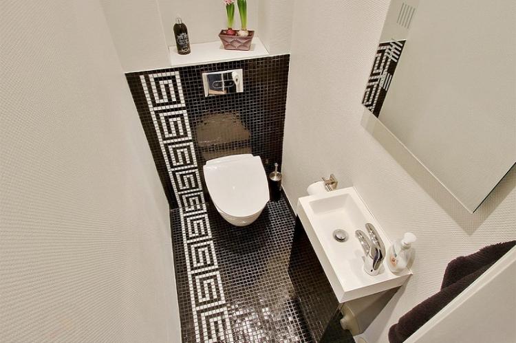 Conception de petites toilettes - photos d'intérieurs réels