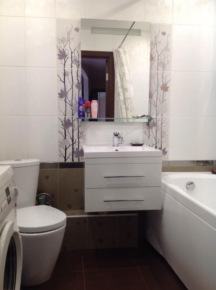 Conception d'une salle de bain combinée à Khrouchtchev - photos d'intérieurs réels