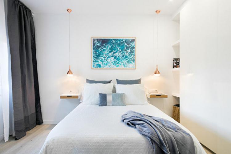 Chambre blanche à Khrouchtchev - Design d'intérieur