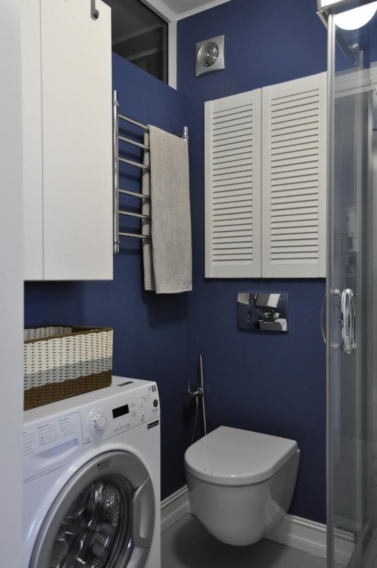 Salle de bain étroite - photo de design d'intérieur