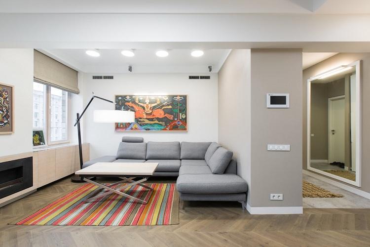 Conception du hall de l'appartement - photos d'intérieurs réels