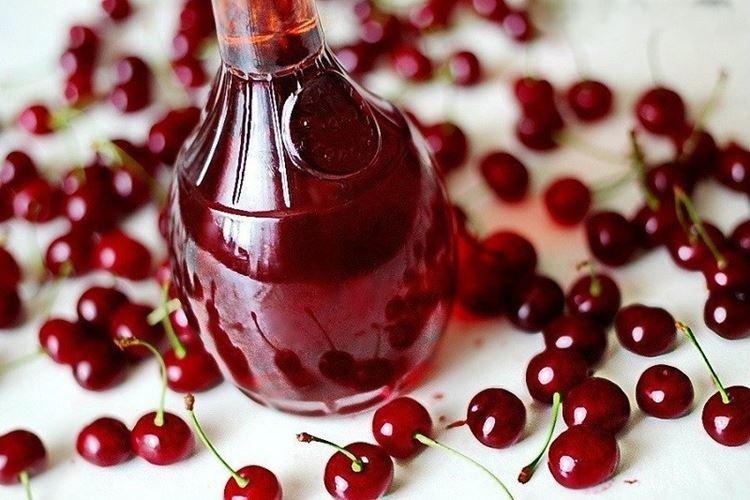 Vin de cerise dénoyautée maison - recette comment faire