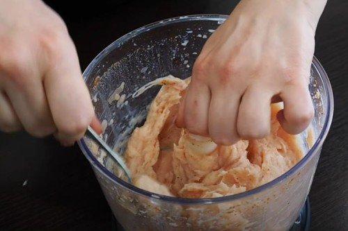 Saucisse de poulet maison sans coquille - recette étape par étape