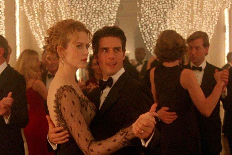 Les yeux grands fermés (1999)