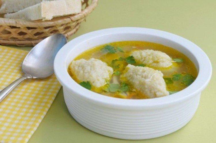 Soupe maigre aux boulettes de semoule