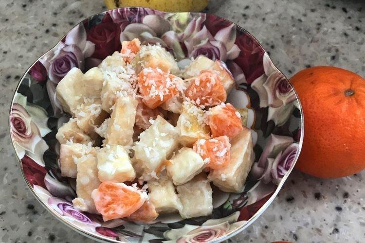 Salade de fruits au fromage