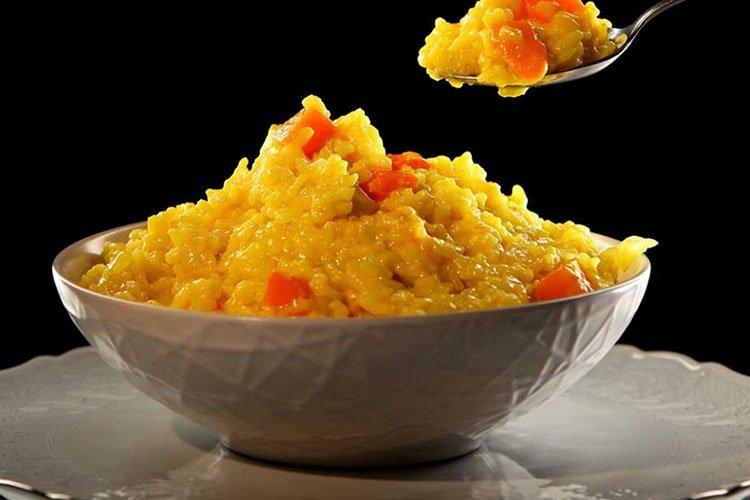 Bouillie de maïs dessert dans une mijoteuse