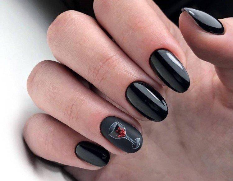 Manucure noire - photos et belles idées