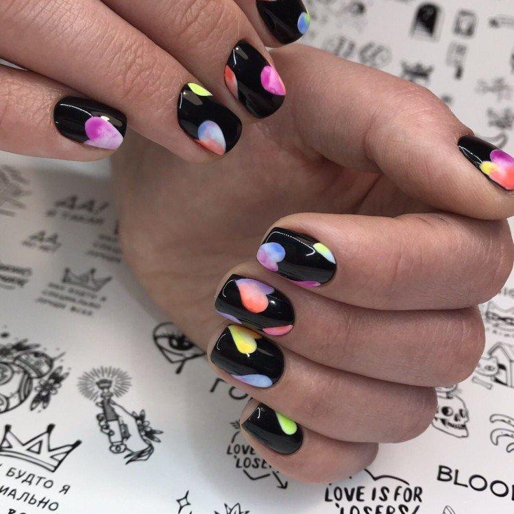 Manucure noire - photos et belles idées