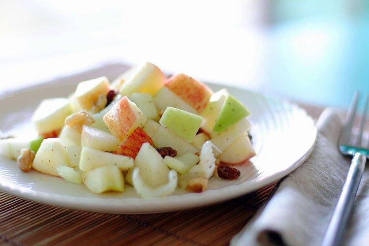 Salade de céleri épluché aux canneberges