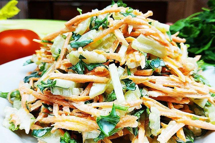 Salade Cole Slow au céleri