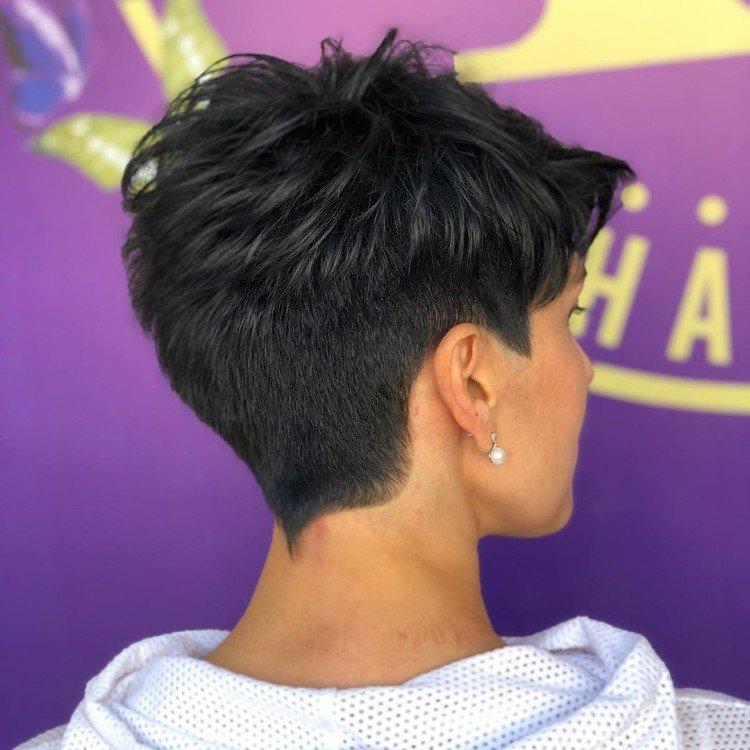 Coupe de cheveux Pixie 2021 - photos et idées