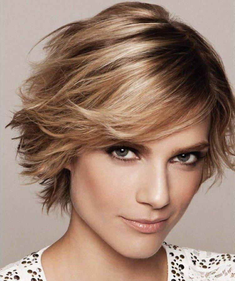 Coloration pour cheveux courts 2021 - photos et idées