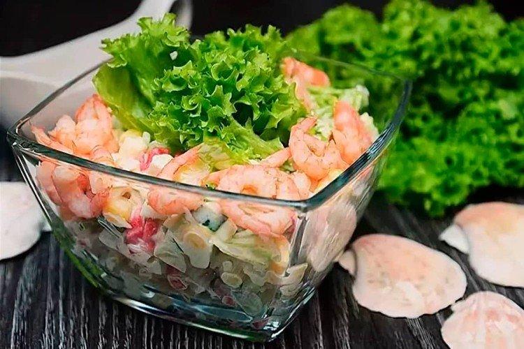 Salade de crabe new-yorkais aux crevettes