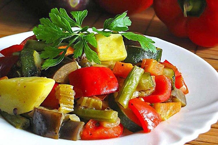 Ragoût de légumes aux courgettes et pommes