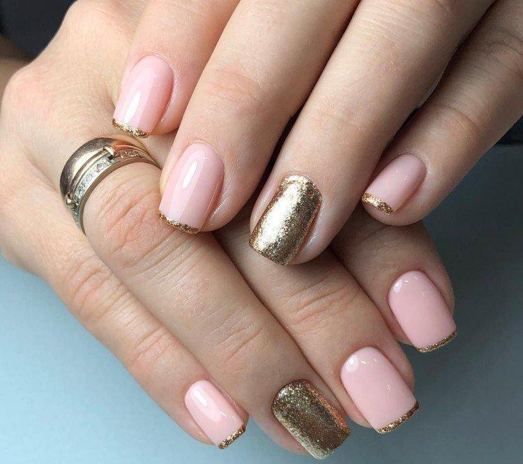 Manucure beige - photos et idées