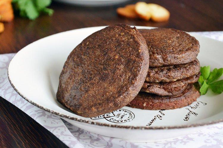 Escalopes de foie de boeuf à la vapeur avec du fromage